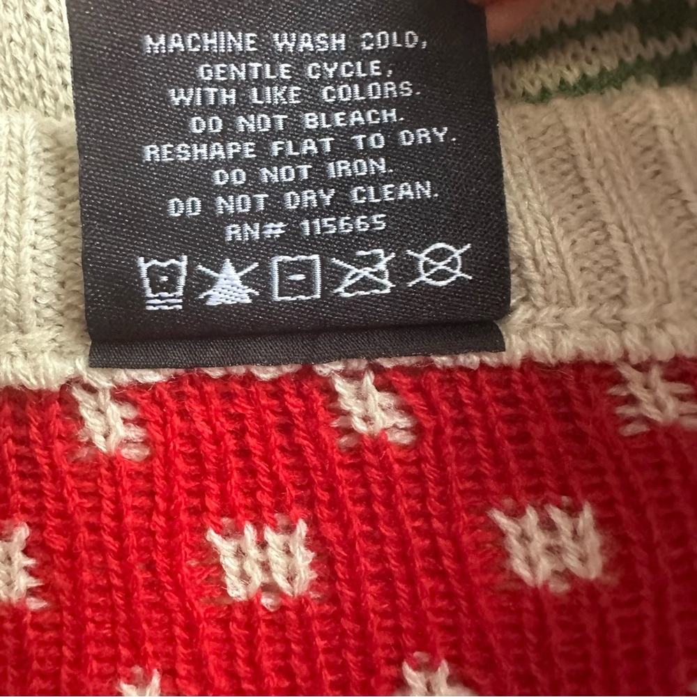 FRIENDS TV Series Cream Red Holiday Christmas Sweater Unisex‎ Size Large EUC - Picture 6 of 6